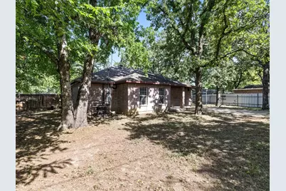 5720 Frisco Avenue, Forest Hill, TX 76119 - Photo 25