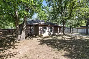 5720 Frisco Ave, Forest Hill, TX 76119 - Photo 25