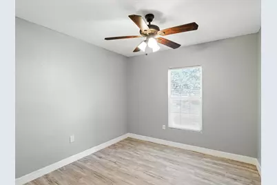 5720 Frisco Avenue, Forest Hill, TX 76119 - Photo 5