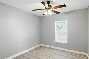 5720 Frisco Ave, Forest Hill, TX 76119 - Photo 5