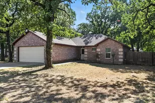 5720 Frisco Ave, Forest Hill, TX 76119 - Photo 1