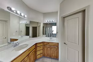 7314 Chapel Mesa Ct, Dallas, TX 75249 - Photo 9