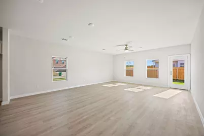 1012 Verde Valley Lane, Crowley, TX 76036 - Photo 3