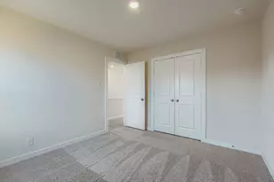 465 Suffolk Dr, Ferris, TX 75125 - Photo 17