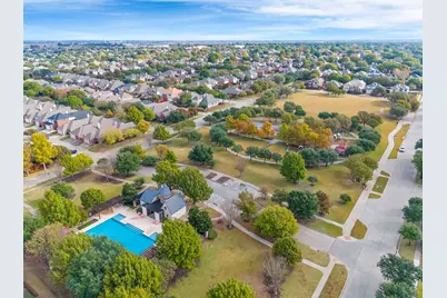 9458 Park Garden Drive, Frisco, TX 75035 - Photo 39