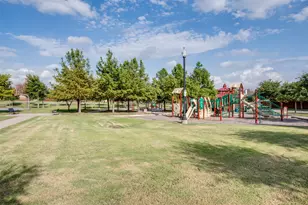 9458 Park Garden Dr, Frisco, TX 75035 - Photo 11