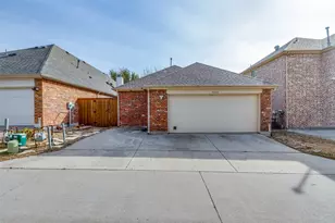 9458 Park Garden Dr, Frisco, TX 75035 - Photo 9