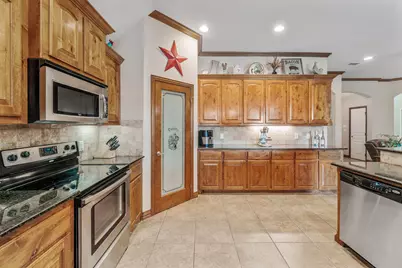 2936 Willow Ridge Circle, Granbury, TX 76049 - Photo 11