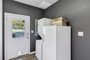 560 Jay St, Shady Shores, TX 76208 - Photo 11