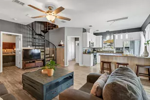 560 Jay St, Denton, TX 76208 - Photo 5