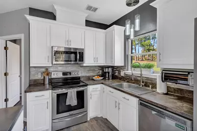 560 Jay Street, Denton, TX 76208 - Photo 9