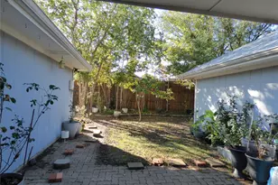 1506 E Peters Colony Rd, Carrollton, TX 75007 - Photo 31