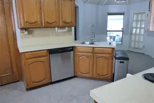 1506 E Peters Colony Rd, Carrollton, TX 75007 - Photo 9