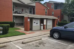 6900 Skillman St, Dallas, TX 75231 - Photo 3