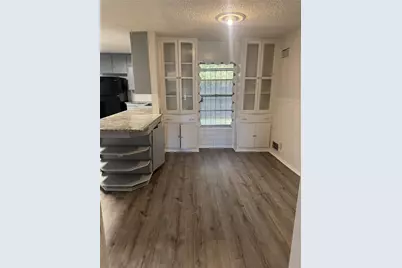 4651 C L Veasey Boulevard, Dallas, TX 75216 - Photo 17