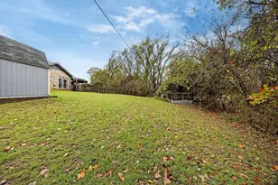 309 Jean Ct, Springtown, TX 76082 - Photo 35