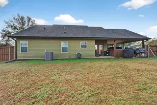 203 Mockingbird St, Ector, TX 75439 - Photo 29