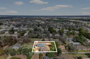 203 Mockingbird St, Ector, TX 75439 - Photo 31