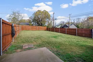 901 W Collins St, Denison, TX 75020 - Photo 19