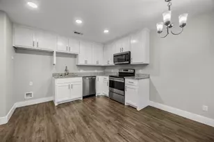 901 W Collins St, Denison, TX 75020 - Photo 5