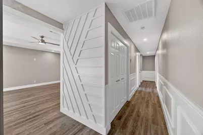 5511 Glen Forest Lane, Dallas, TX 75241 - Photo 17
