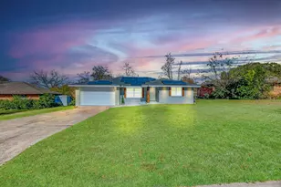 5511 Glen Forest Ln, Dallas, TX 75241 - Photo 1