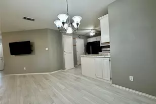 205 N Meadowview Dr, Waxahachie, TX 75165 - Photo 13