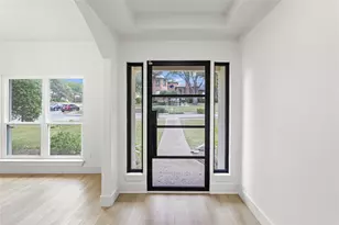 1513 Carriage Ln, Garland, TX 75043 - Photo 5