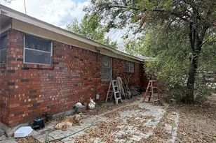 3617 Bewley St, North Richland Hills, TX 76117 - Photo 9