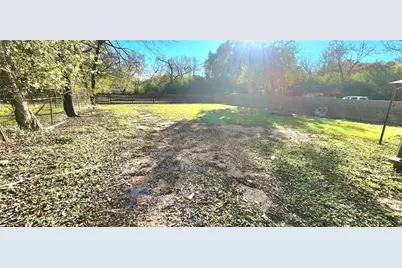 8525 Oak Haven Lane, Dallas, TX 75217 - Photo 13