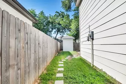 1915 Shaw Street, Dallas, TX 75212 - Photo 27