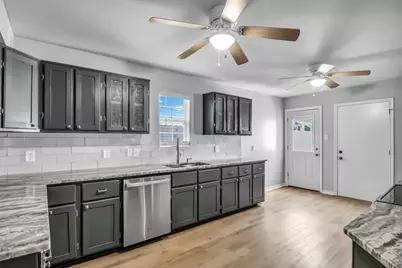 1915 Shaw Street, Dallas, TX 75212 - Photo 7