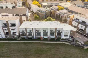 381 E Greenbriar Ln, Dallas, TX 75203 - Photo 39