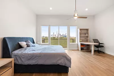 381 E Greenbriar Lane #1603, Dallas, TX 75203 - Photo 13