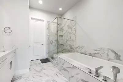 381 E Greenbriar Lane #1603, Dallas, TX 75203 - Photo 17