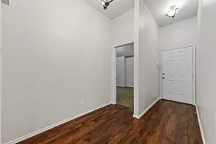 2008 Cattle Creek Rd, Fort Worth, TX 76134 - Photo 3