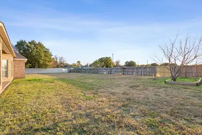 900 Queen Elizabeth Drive, Waco, TX 76657 - Photo 23