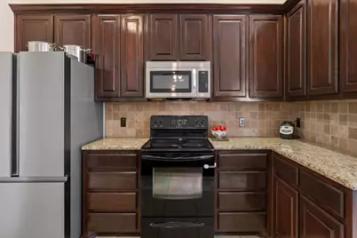 900 Queen Elizabeth Drive, Waco, TX 76657 - Photo 9