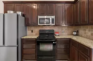 900 Queen Elizabeth Dr, Waco, TX 76657 - Photo 9