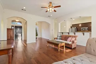 900 Queen Elizabeth Dr, Waco, TX 76657 - Photo 3