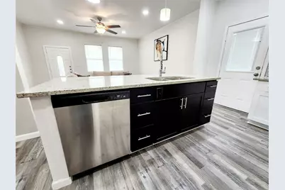 2000 May Street, Fort Worth, TX 76110 - Photo 7