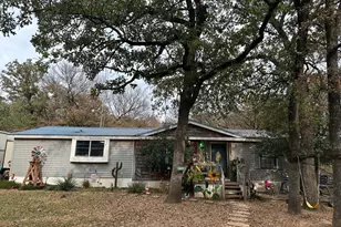 236 Oakgrove Cir, Elm Mott, TX 76640 - Photo 3