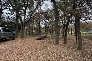 236 Oakgrove Cir, Elm Mott, TX 76640 - Photo 9