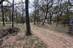 236 Oakgrove Cir, Elm Mott, TX 76640 - Photo 19