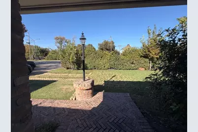 3316 Walnut Hill Lane, Dallas, TX 75229 - Photo 17