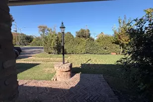 3316 Walnut Hill Ln, Dallas, TX 75229 - Photo 17