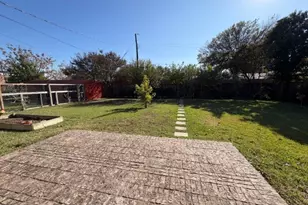 3316 Walnut Hill Ln, Dallas, TX 75229 - Photo 21