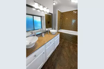 6544 Meadowlark Lane E, Watauga, TX 76148 - Photo 15