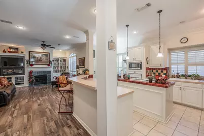 2305 Bridgeton Lane, Bedford, TX 76021 - Photo 9