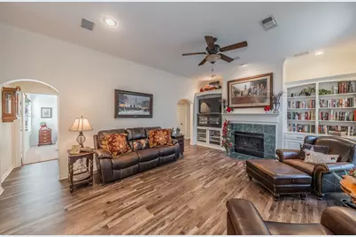 2305 Bridgeton Lane, Bedford, TX 76021 - Photo 33